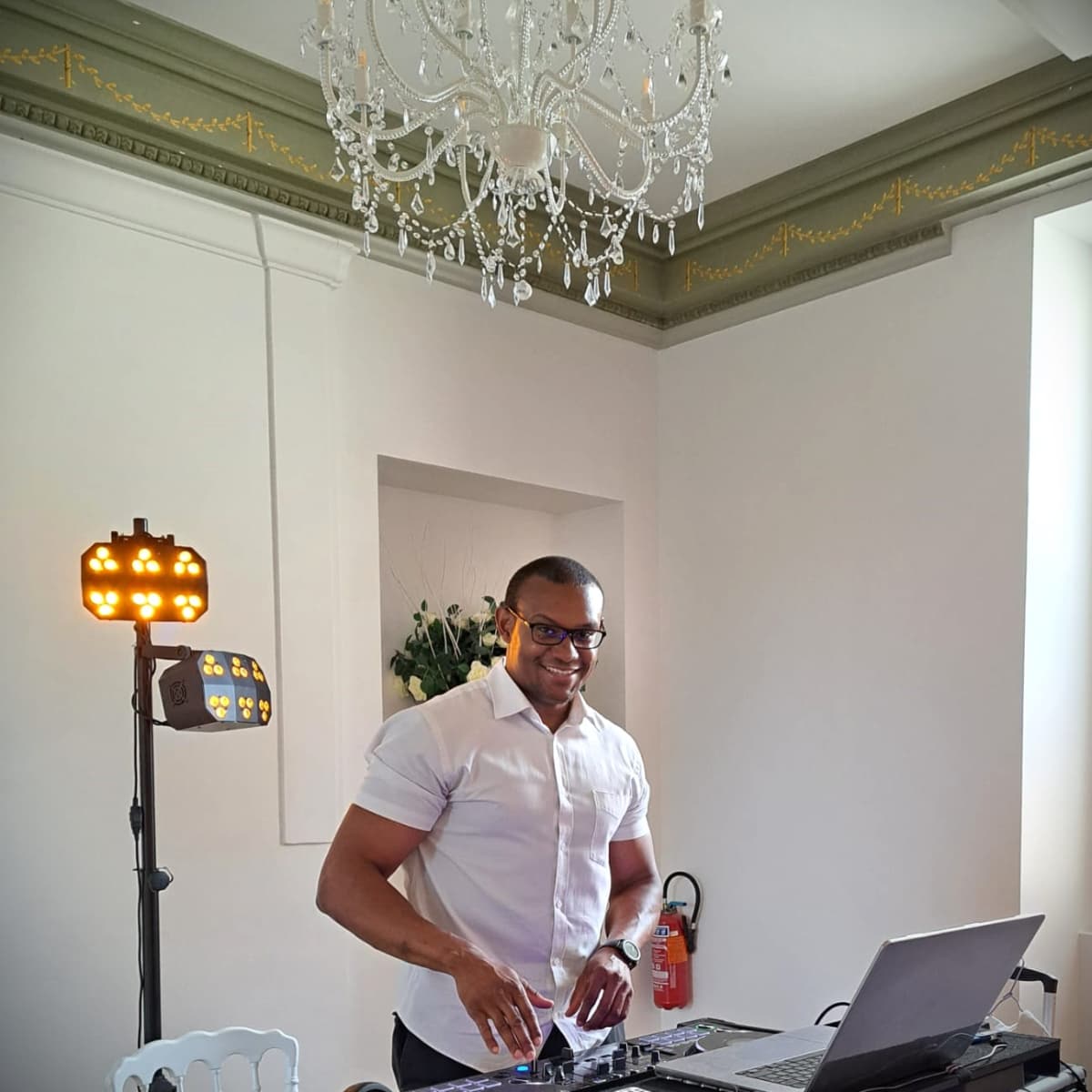 MixNJoy — DJ in Combs-la-Ville