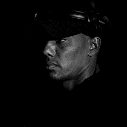 ISAAC GUEYE — DJ in Paris