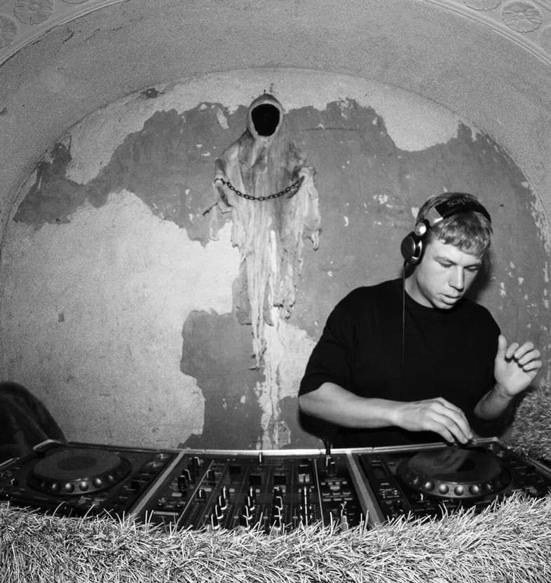 Arfaclue — DJ in London