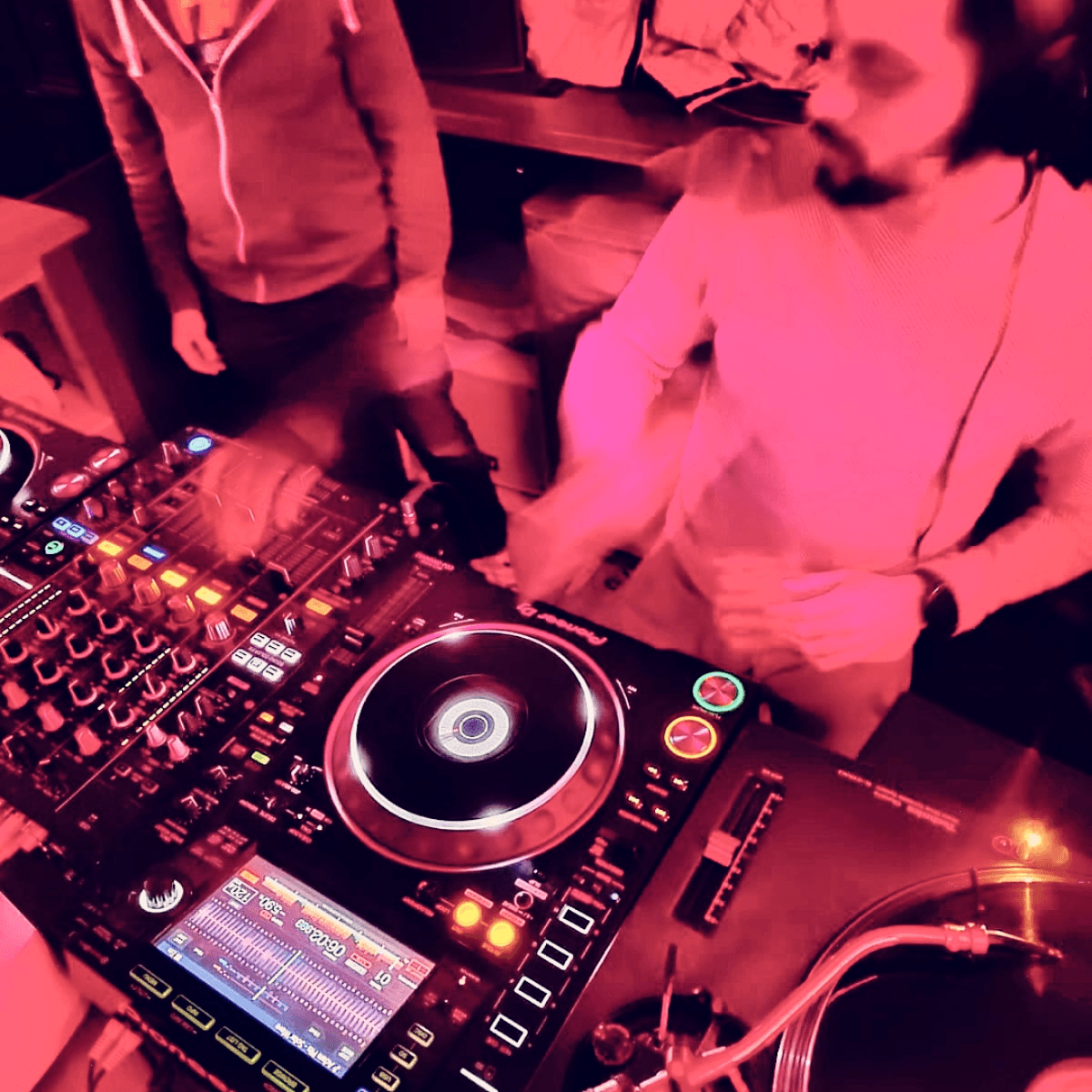 REELOUD — DJ in London