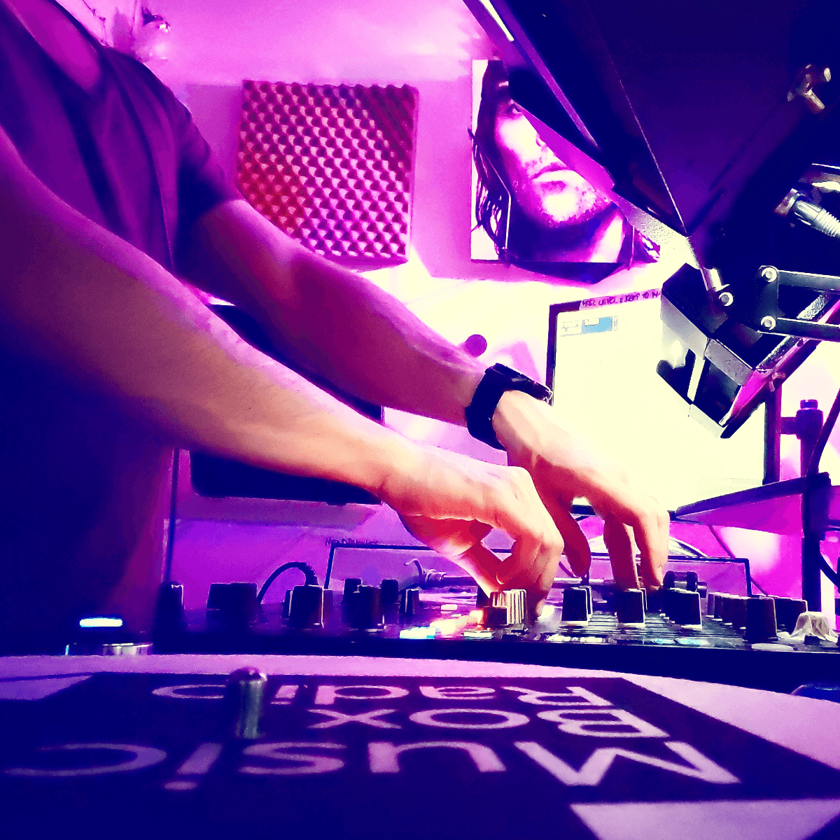 REELOUD — DJ in London