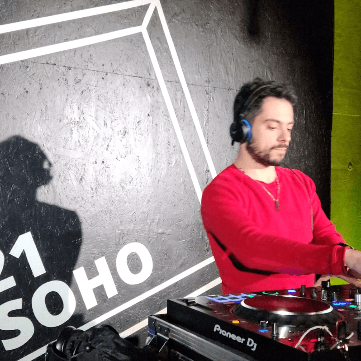 REELOUD — DJ in London