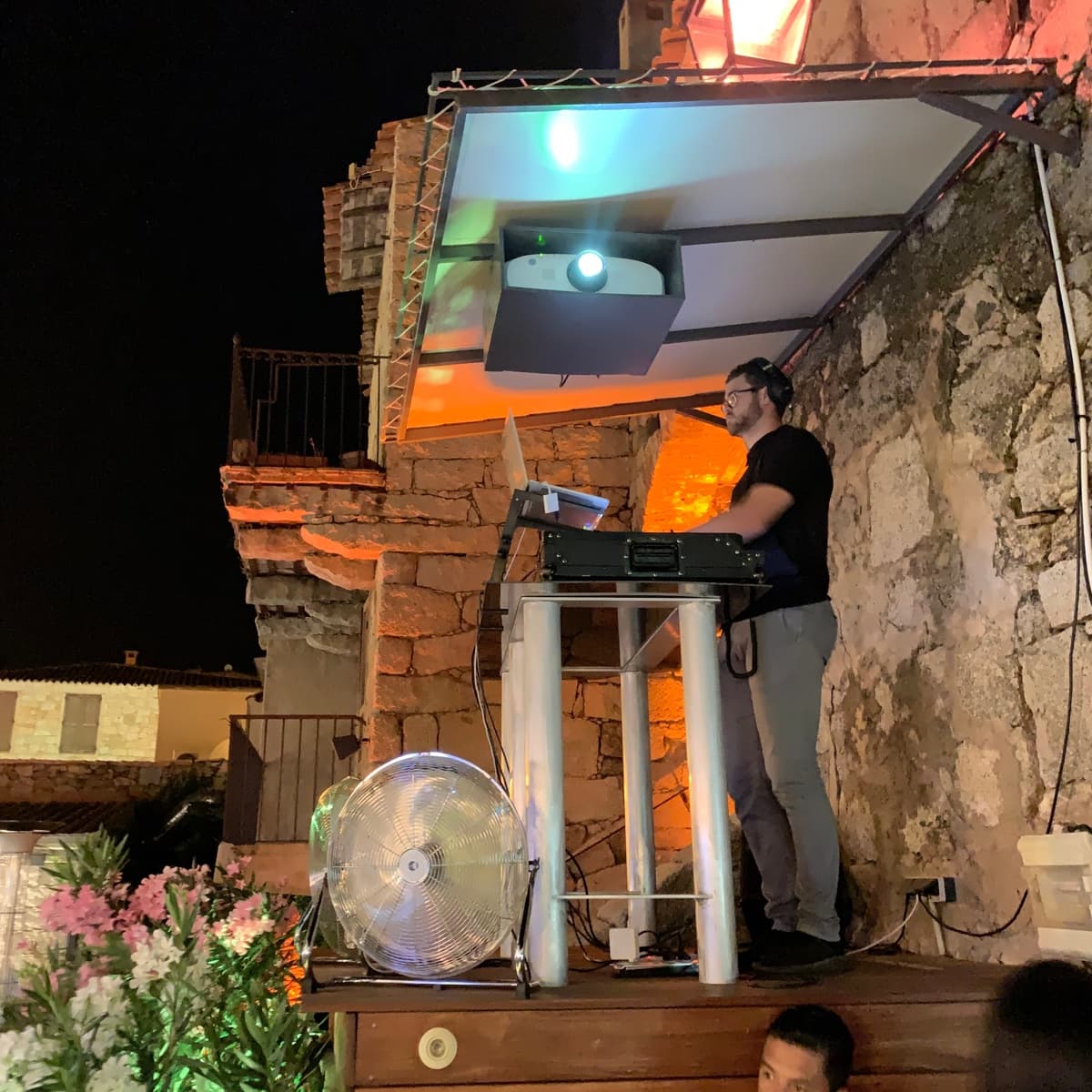 TOMX — DJ in Ajaccio