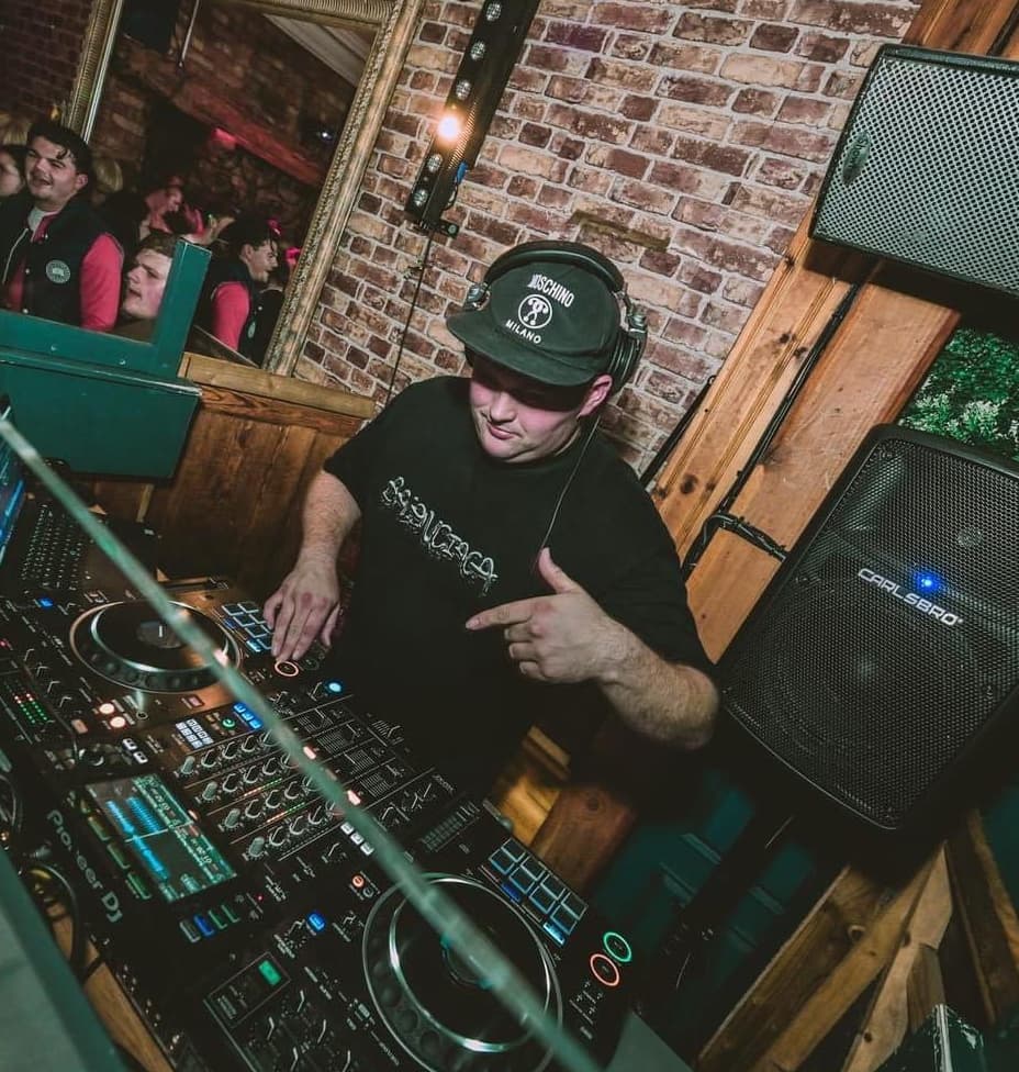 DJ JO-B — DJ in Arundel