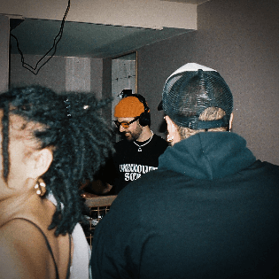 Rama — DJ in Paris