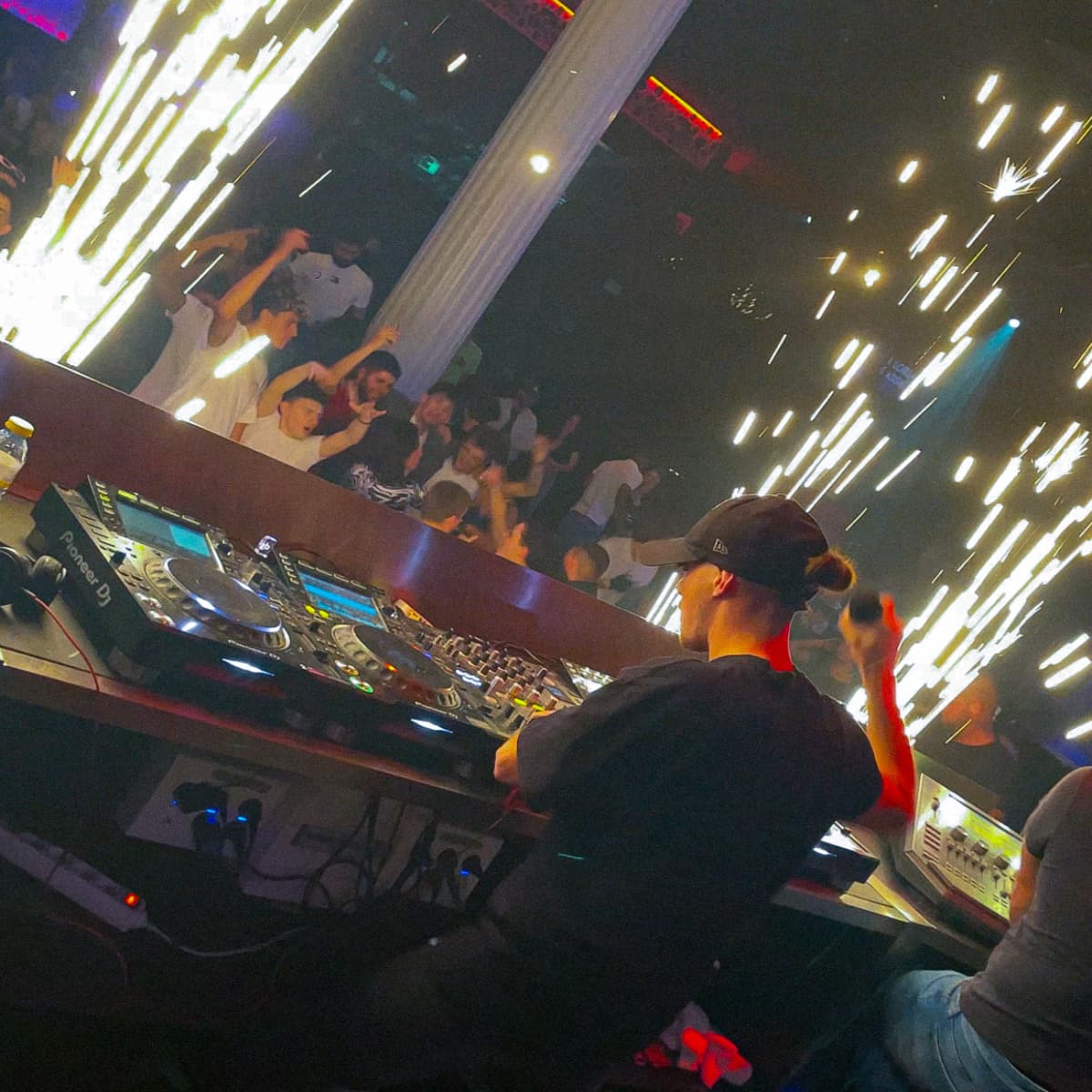 Florian Cassiede — DJ in Biarritz