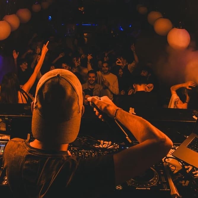 Marcus Elmett — DJ in Toulon