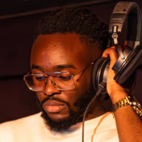 LoveArt — DJ in Paris