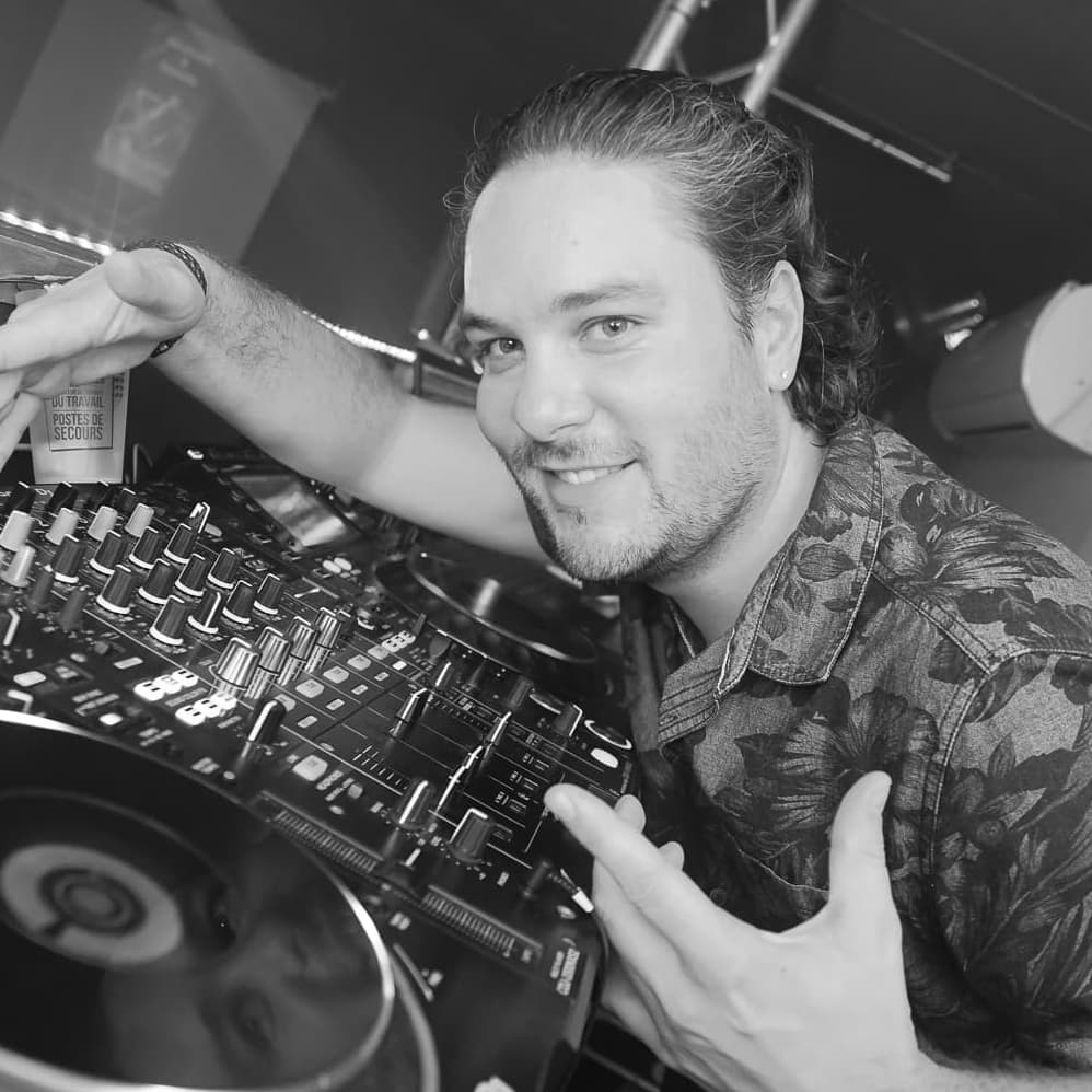 DELIO — DJ in Polliat