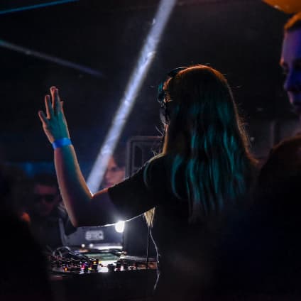 Laure — DJ in Paris