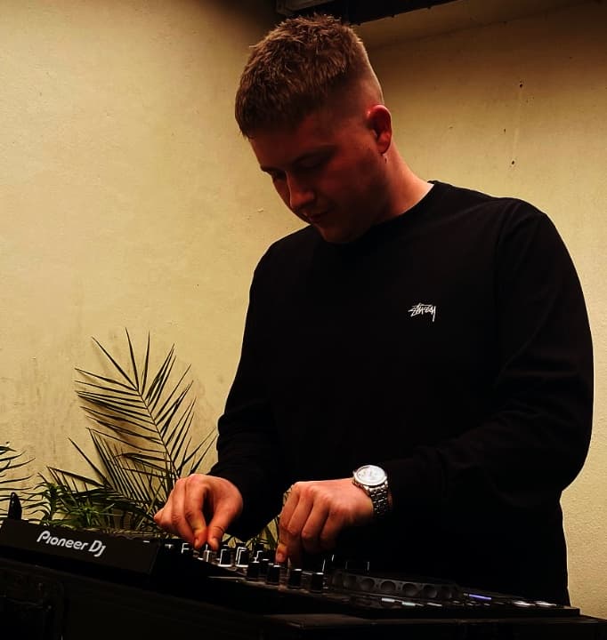 James Eckerz — DJ in Herefordshire