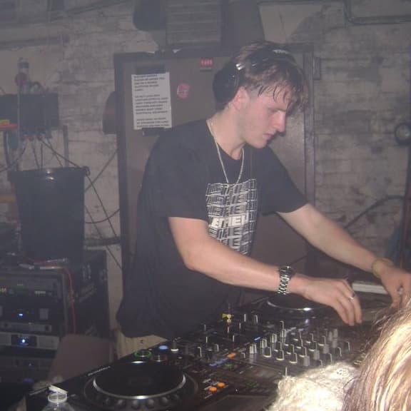 Crutch — DJ in Leeds