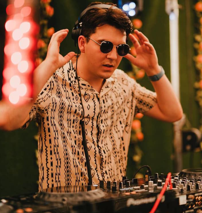 2FOLD — DJ in Edinburgh