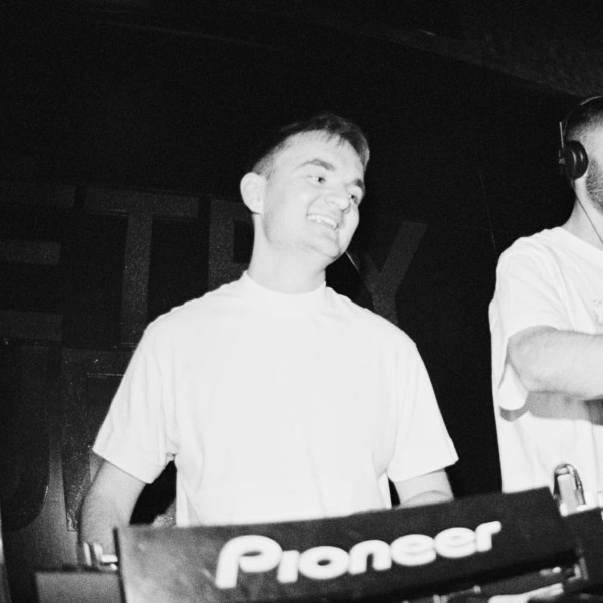 Ali Watts — DJ in Glasgow