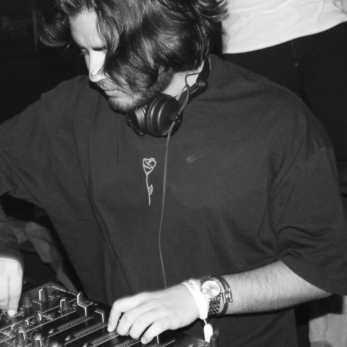 Julien Azar — DJ in Paris