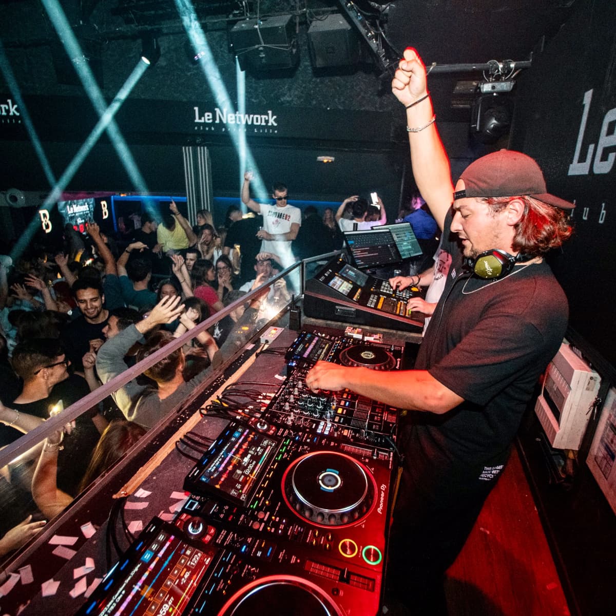Snight B — DJ in Paris