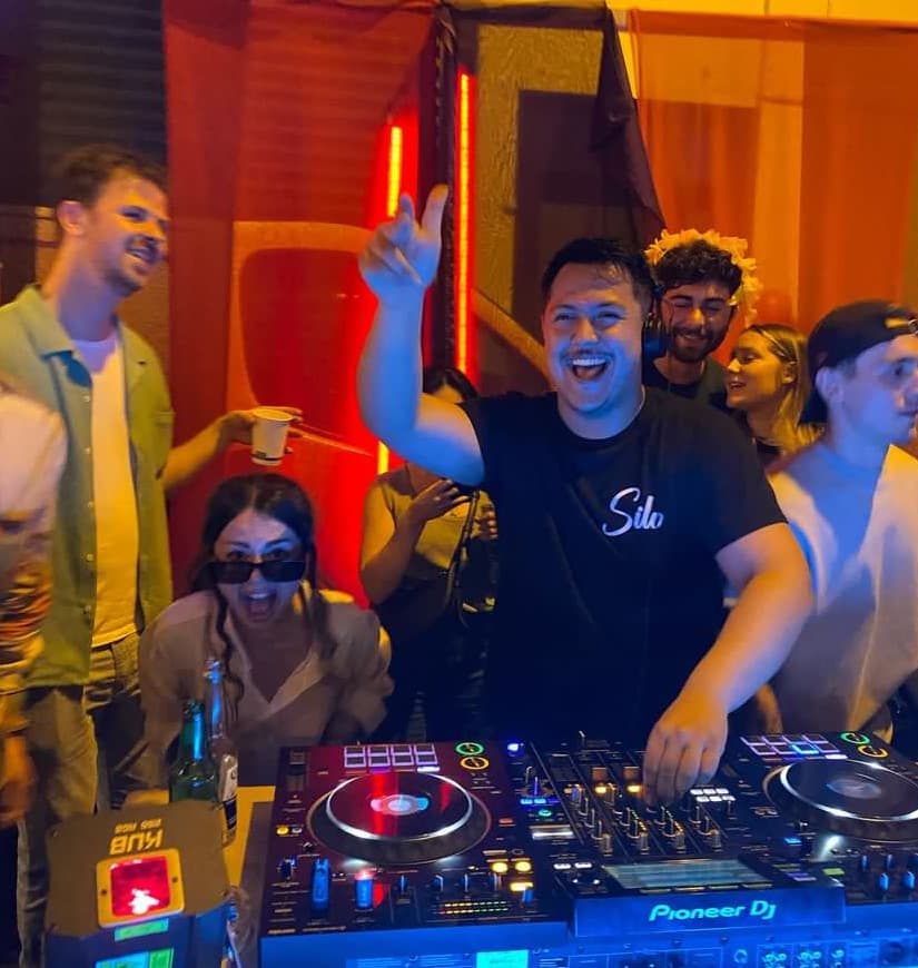 In-Tan — DJ in Paris