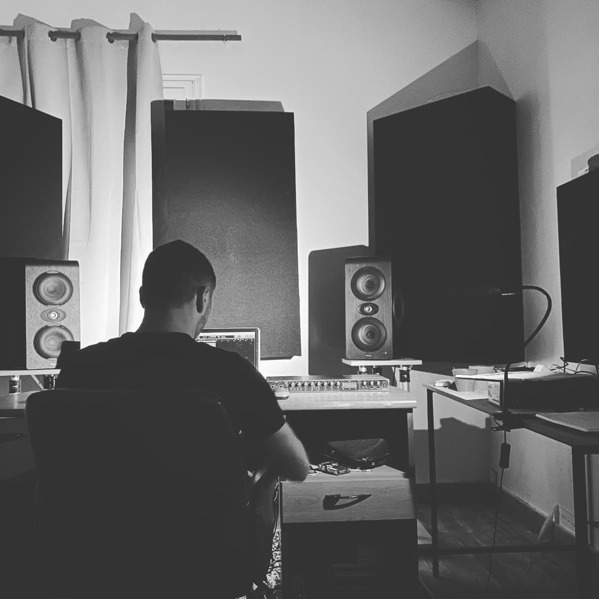 Man:R — DJ in Vannes