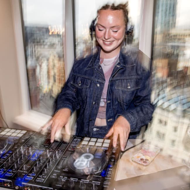 Lixxy — DJ in Greater London