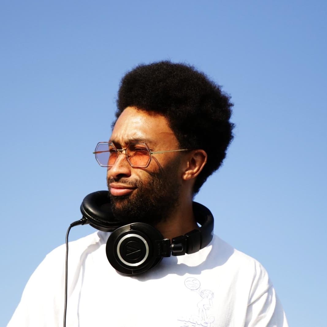 BUKI — DJ in London