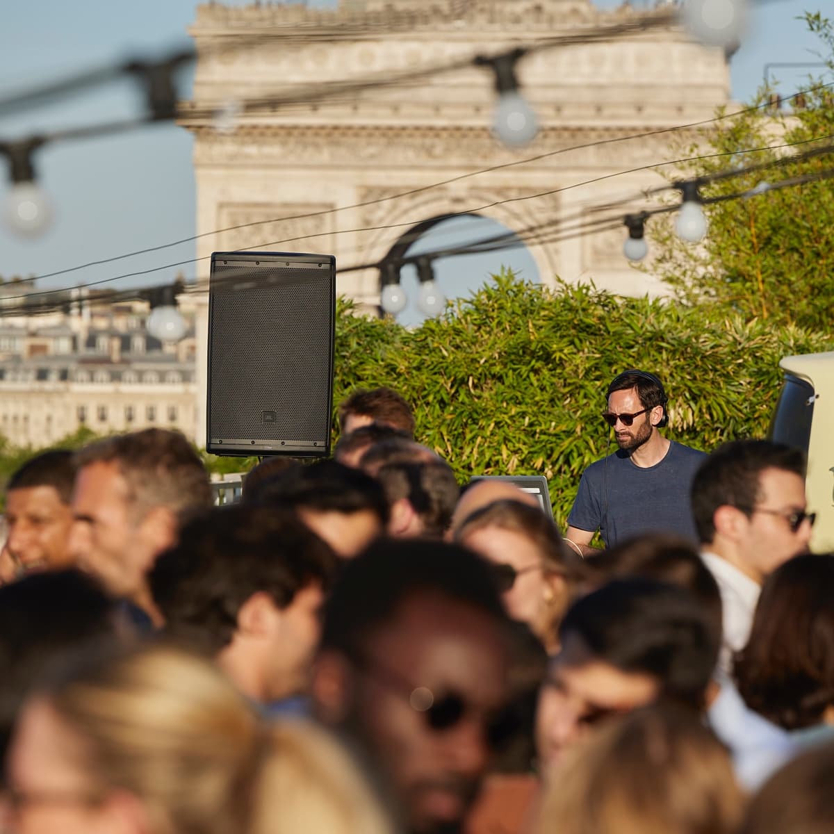 JAY. — DJ in Paris