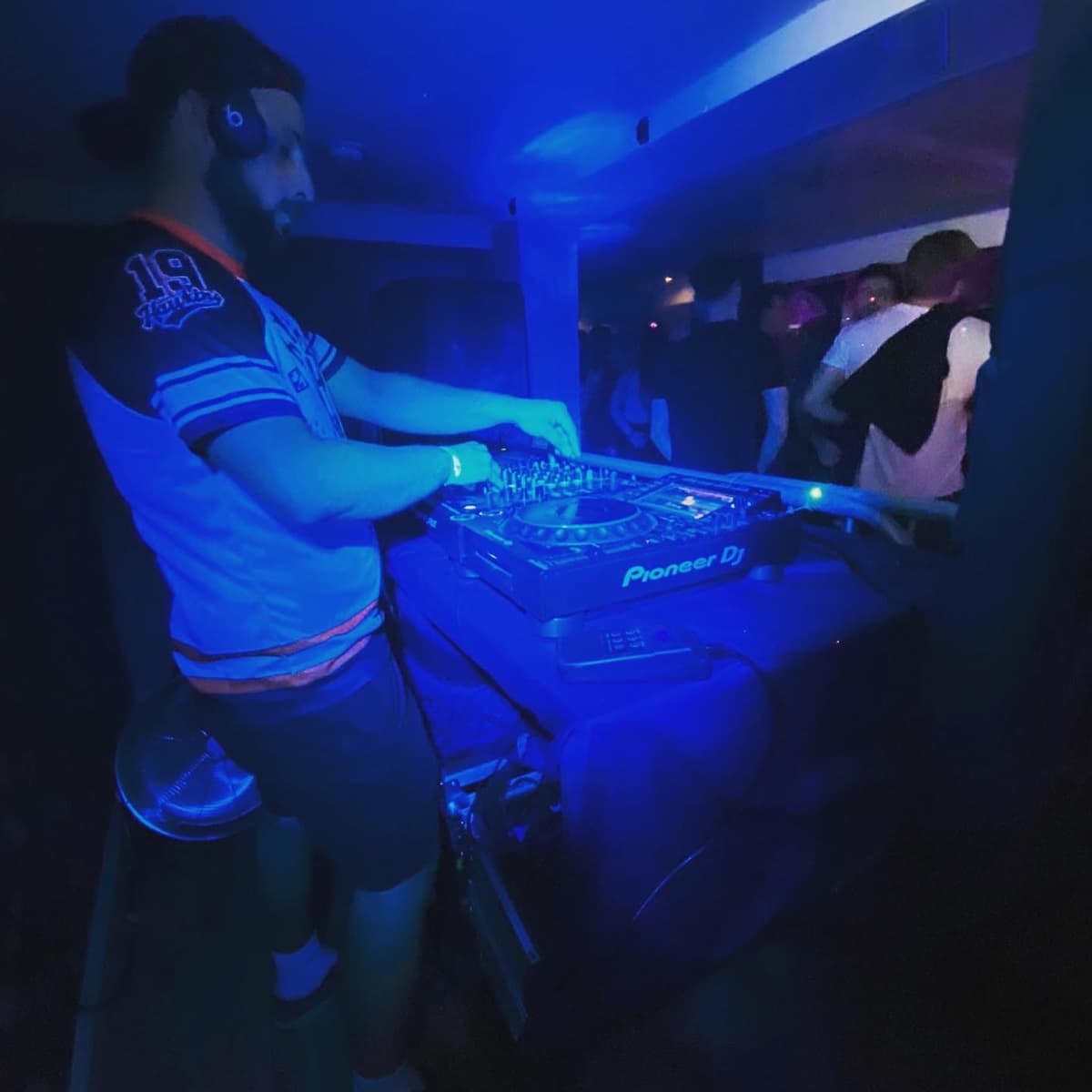 ARRY SETTA — DJ in Cambridgeshire