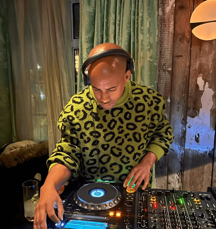 d’Almeida — DJ in London