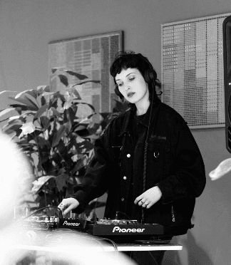 Claudia Kane — DJ in City of London