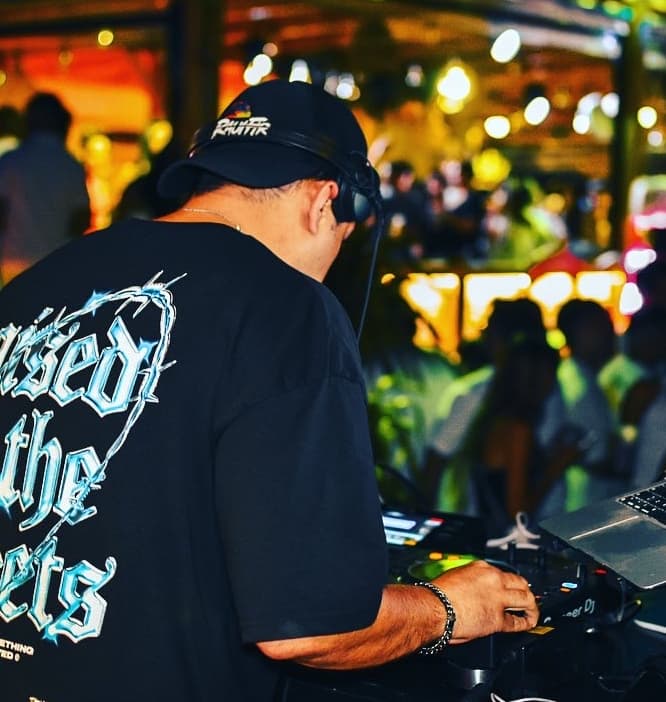 Rauw — DJ in Sevilla