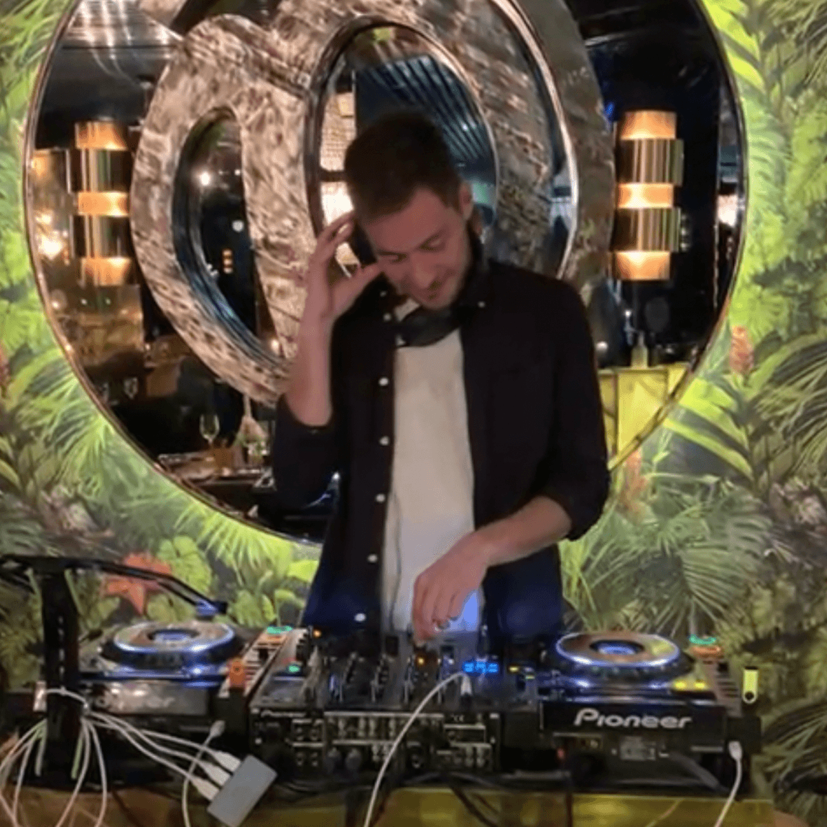 Davka — DJ in Paris