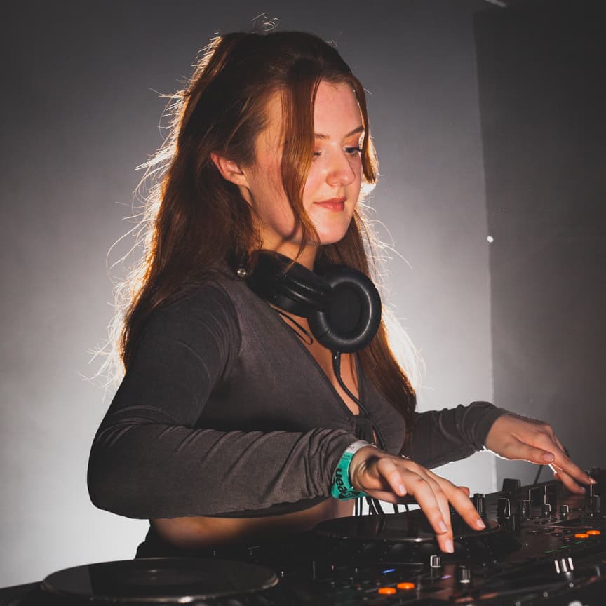 L U — DJ in Norwich