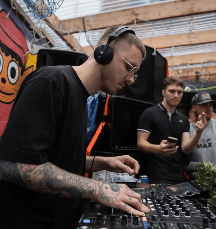 Dark Vibrations — DJ in Blackpool