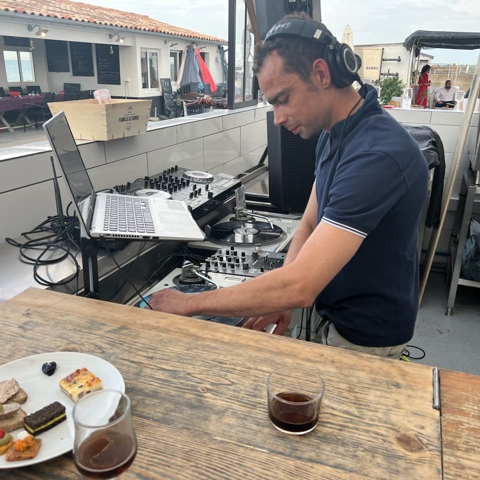 DJ Sylvain — DJ in La Rochelle