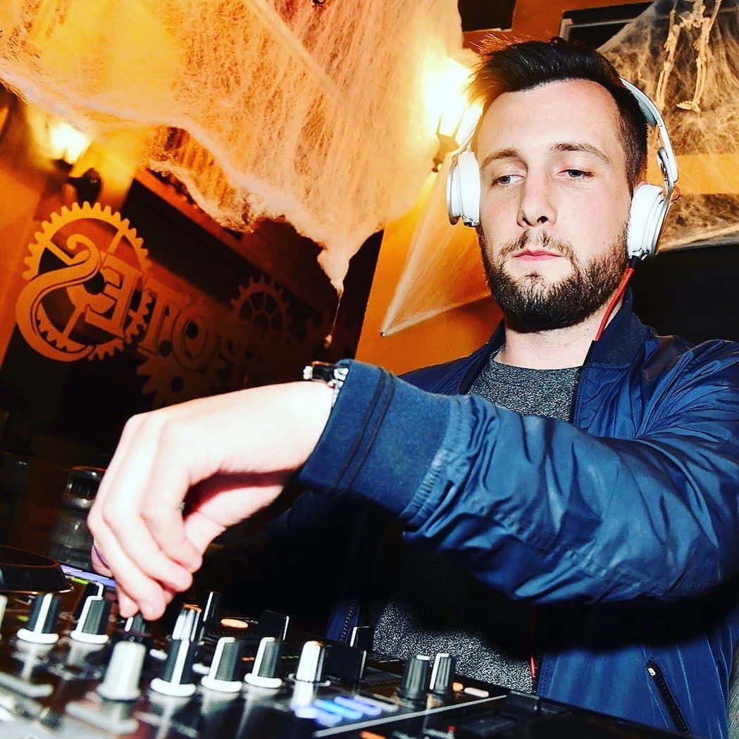 LoneR — DJ in Madrid
