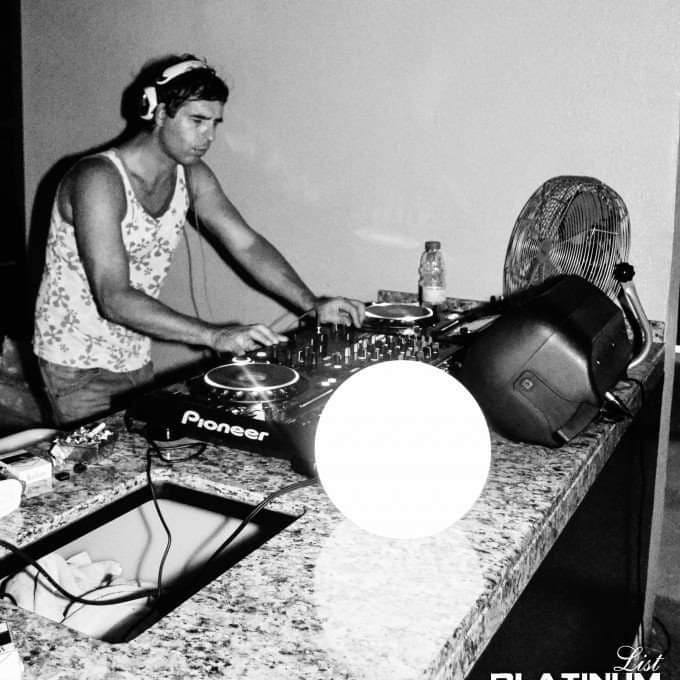 Scott Waterman — DJ in Surrey