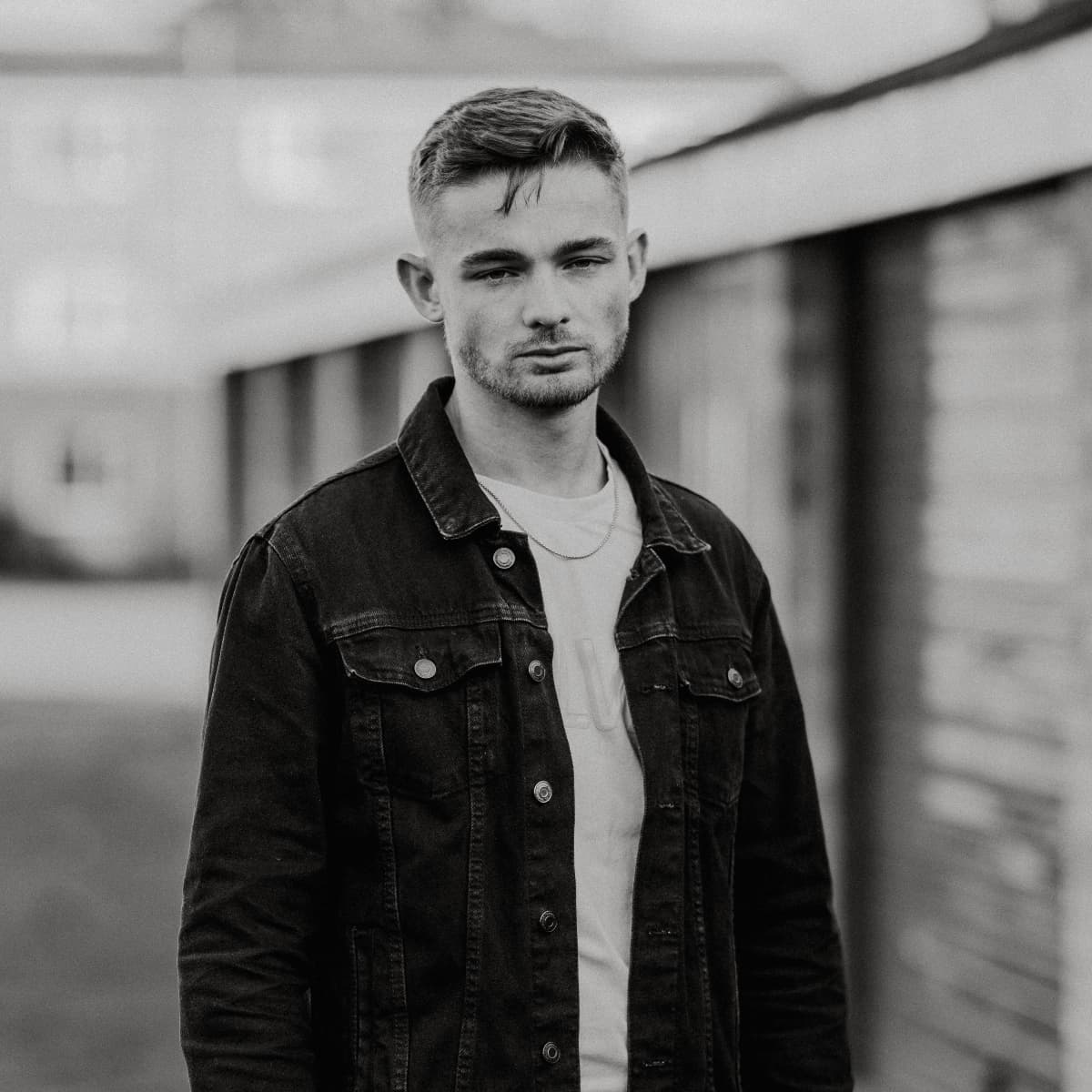 SENIOR — DJ in Leeds