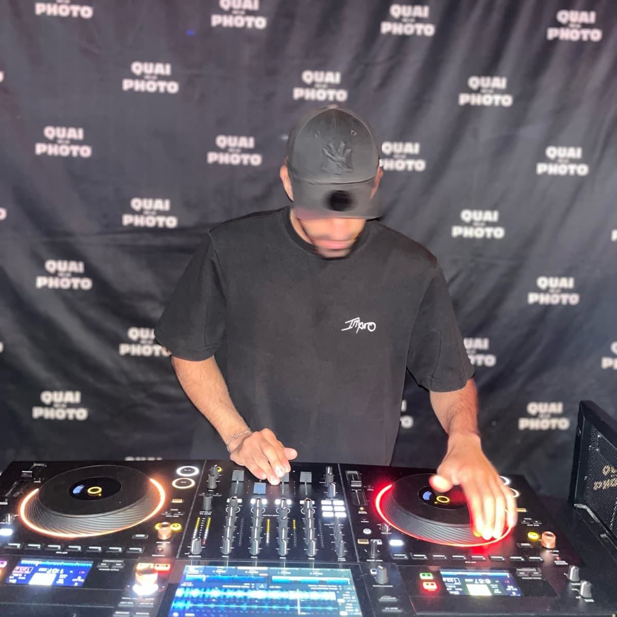 VINS (FR) — DJ in Paris