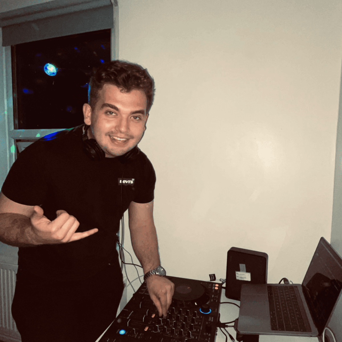 WSN — DJ in London