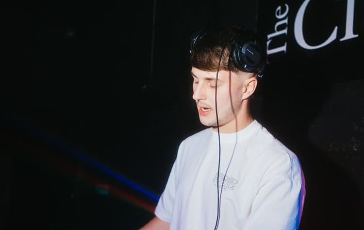 Ben brown — DJ in Corby