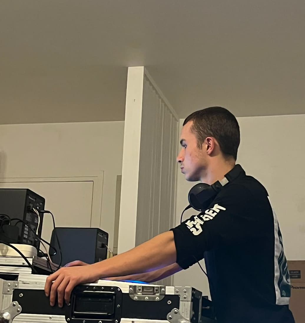 Ahze — DJ in Lille