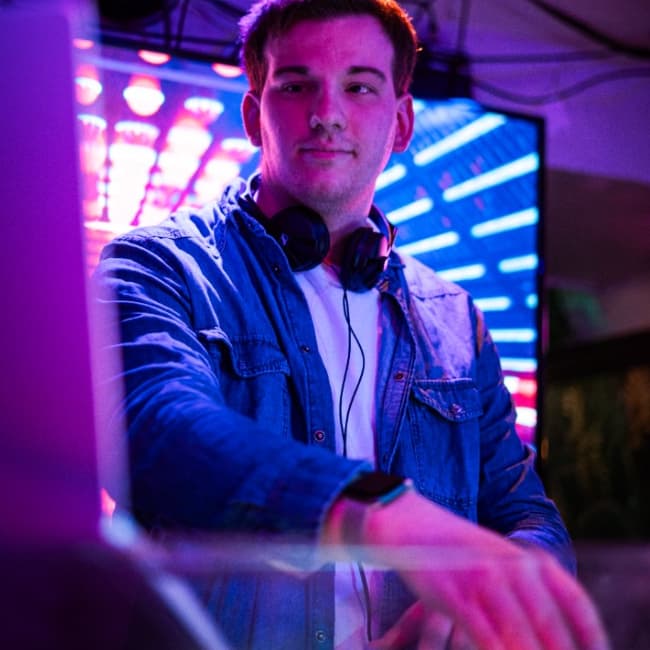 Deejay_Yego — DJ in Tours