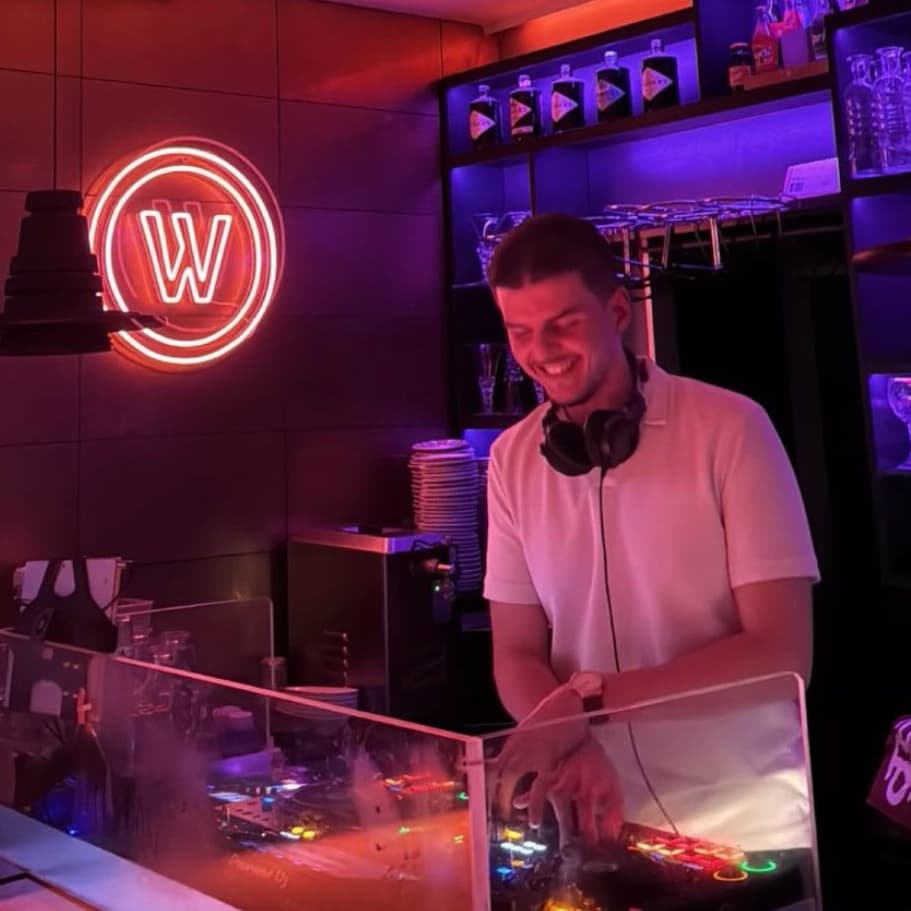 DJ FENOX — DJ in Paris