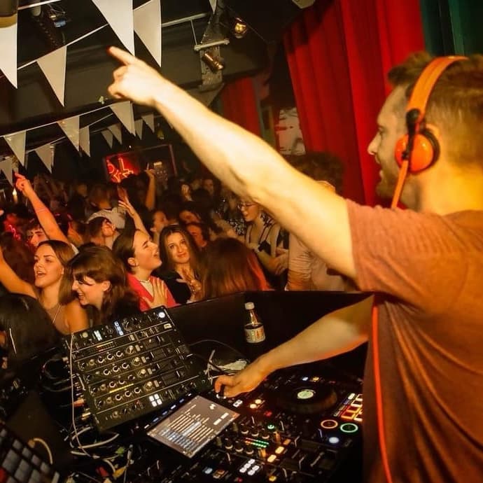 Roben — DJ in Bournemouth