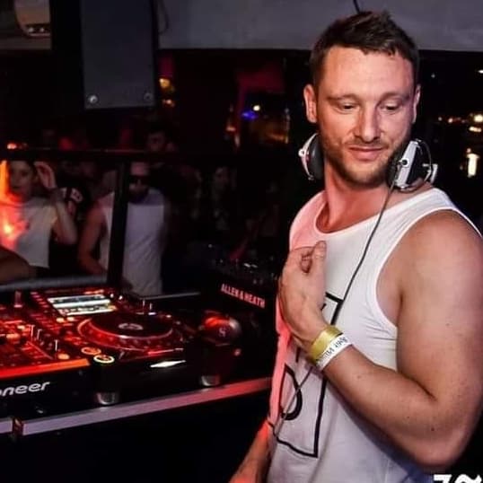 Roben — DJ in Bournemouth