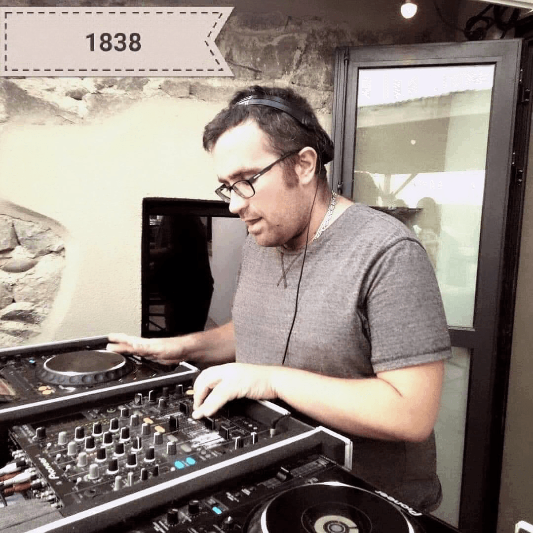 Nicola — DJ in Lyon