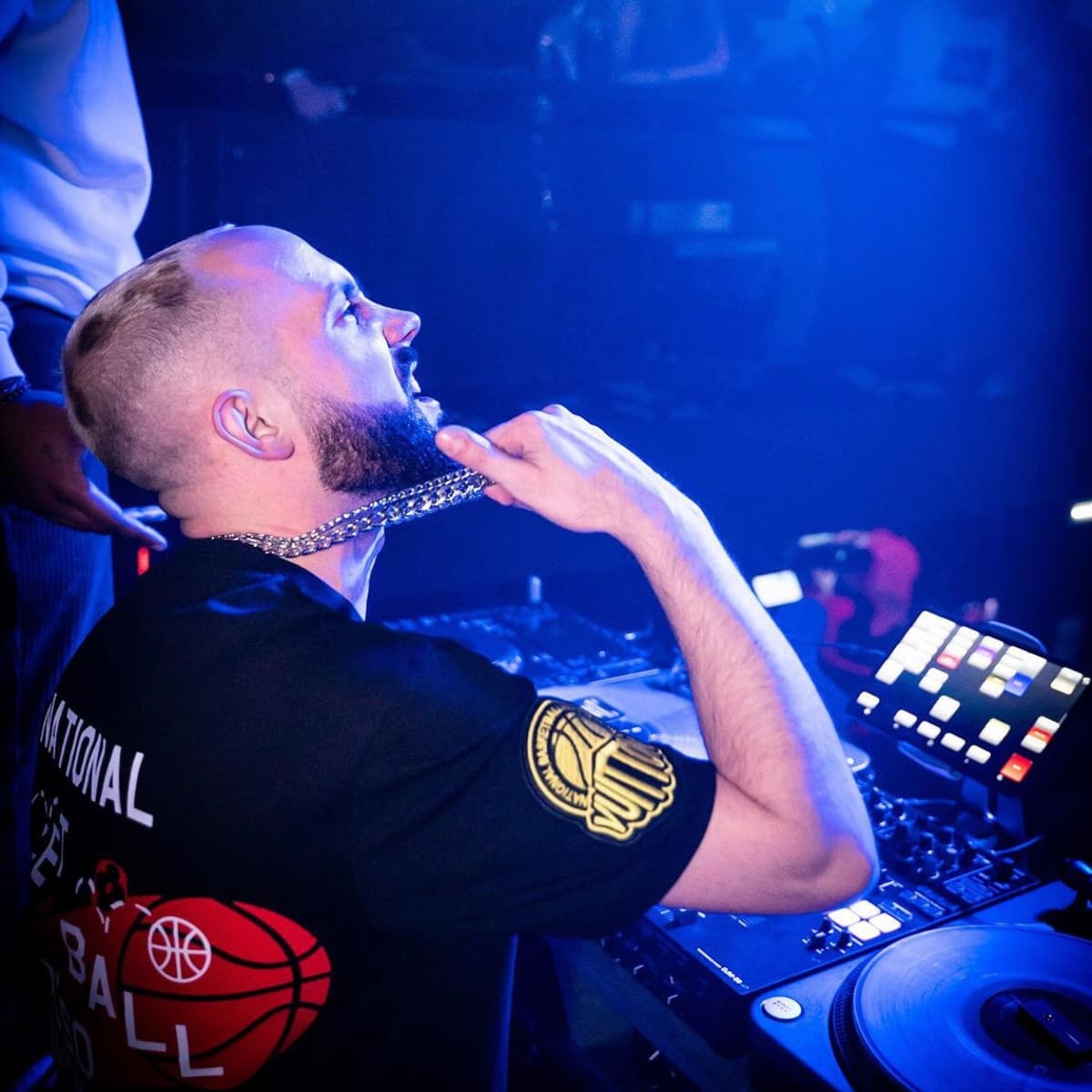 DJ BLANKS — DJ in Paris
