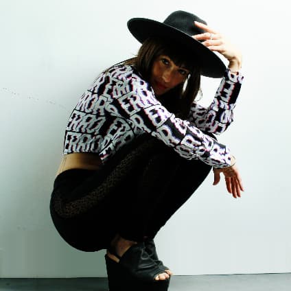 Mademoiselle Ely — DJ in Villiers-sur-Marne