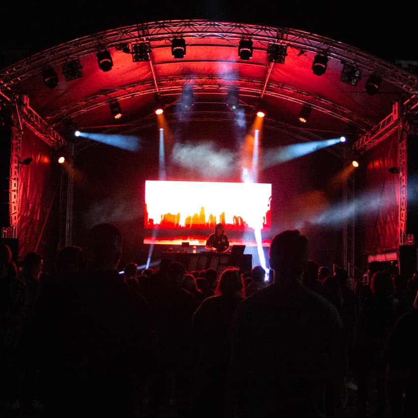 Parallelism — DJ in Belfort